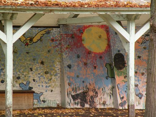  fresque sur le mur du préau, ecole maternelle Pasteur